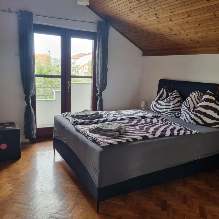 Apartmani Katarina Biograd Na Moru Esterno foto